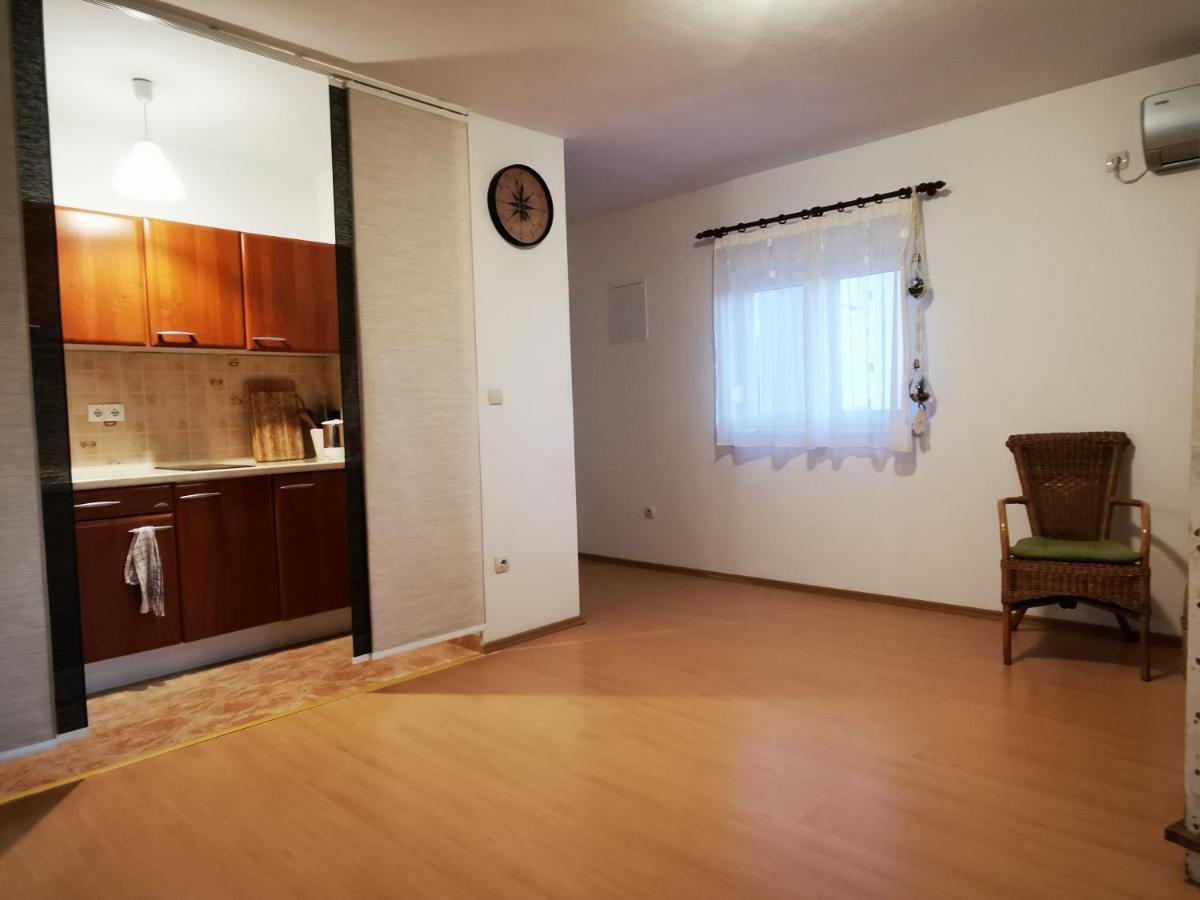Villa Mala Vala #1 - Seeview - 80 Qm - 2 Sz - 4 Pers Trogir Exterior foto