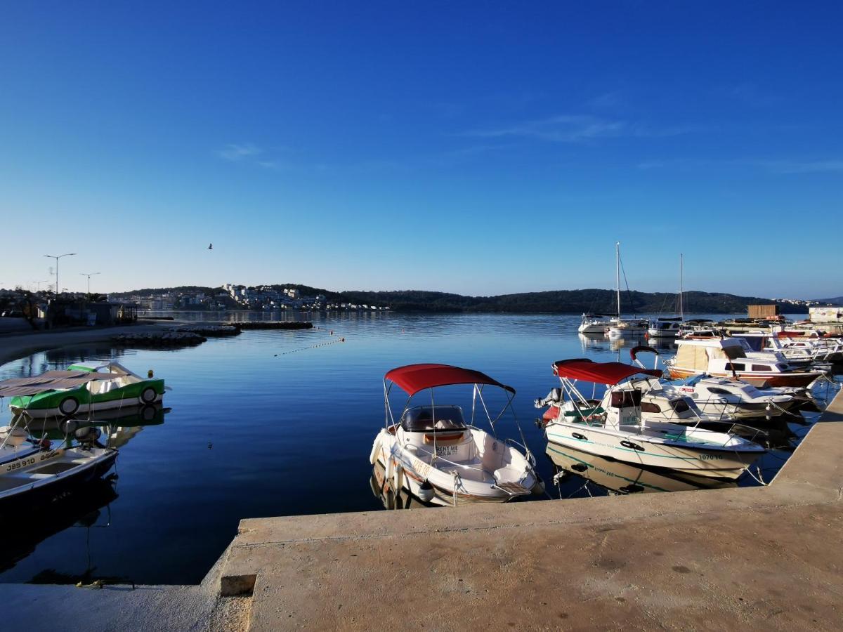 Villa Mala Vala #1 - Seeview - 80 Qm - 2 Sz - 4 Pers Trogir Exterior foto